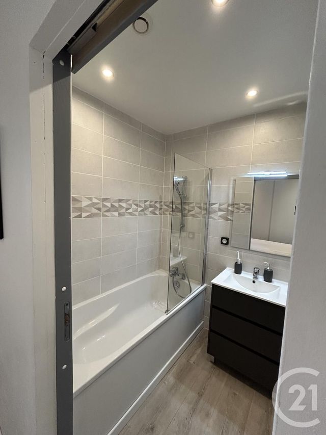 Appartement F2 &agrave; louer - 2 pi&egrave;ces - 36,70 m2 - Orthez - 64 - AQUITAINE