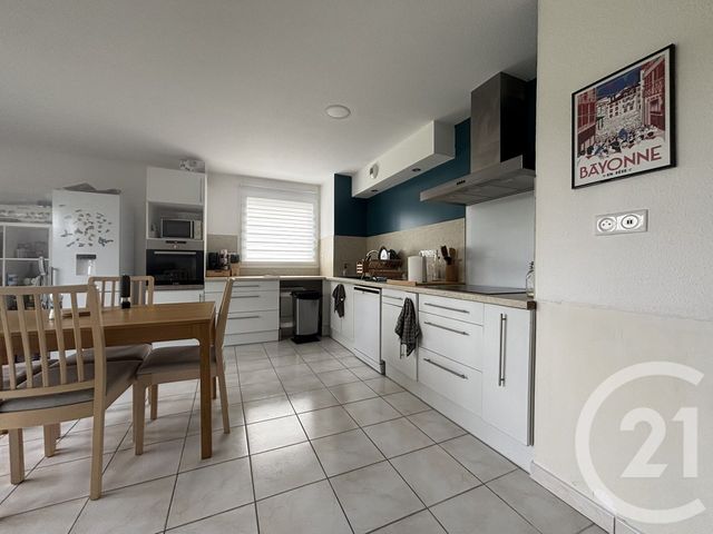 Appartement F3 &agrave; louer - 3 pi&egrave;ces - 61,77 m2 - Orthez - 64 - AQUITAINE