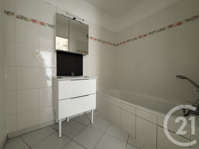 Appartement F2 &agrave; louer - 2 pi&egrave;ces - 44,78 m2 - Orthez - 64 - AQUITAINE