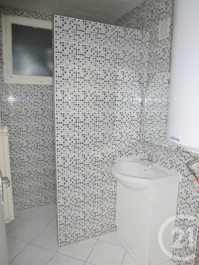 Appartement F4 à vendre - 4 pièces - 66,50 m2 - Belfort - 90 - FRANCHE-COMTE