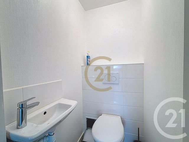 Appartement F2 &agrave; louer - 2 pi&egrave;ces - 39,50 m2 - Cravanche - 90 - FRANCHE-COMTE