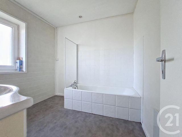 Appartement F3 &agrave; louer - 3 pi&egrave;ces - 82,12 m2 - Chalonvillars - 70 - FRANCHE-COMTE