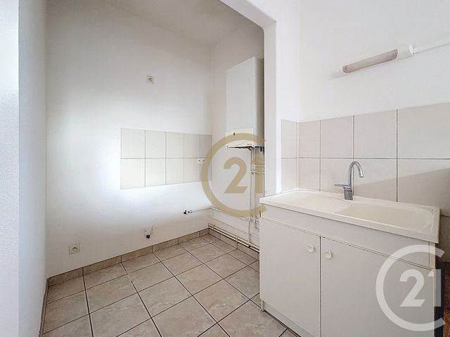 Appartement F2 &agrave; louer - 2 pi&egrave;ces - 41 m2 - Beaucourt - 90 - FRANCHE-COMTE