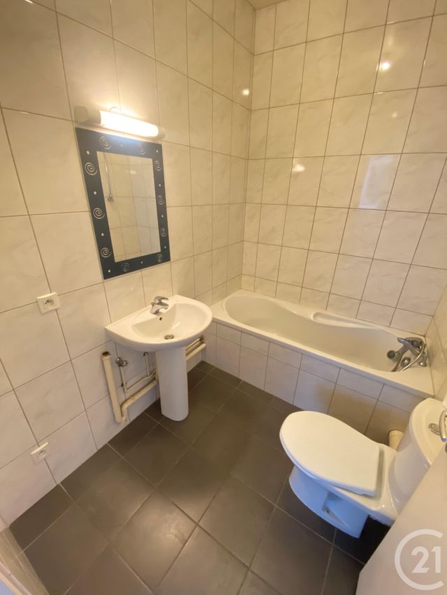 Appartement F2 à louer - 2 pièces - 41 m2 - Beaucourt - 90 - FRANCHE-COMTE