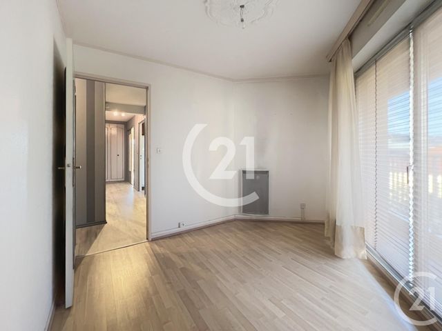 Appartement T5 à vendre - 5 pièces - 90 m2 - Belfort - 90 - FRANCHE-COMTE