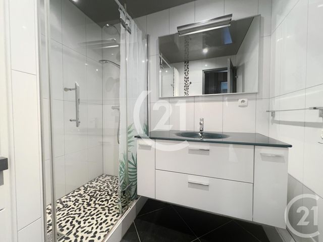 Appartement T5 à vendre - 5 pièces - 90 m2 - Belfort - 90 - FRANCHE-COMTE