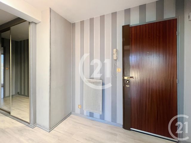 Appartement T5 à vendre - 5 pièces - 90 m2 - Belfort - 90 - FRANCHE-COMTE