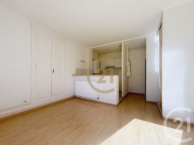 Appartement F2 &agrave; louer - 2 pi&egrave;ces - 41 m2 - Beaucourt - 90 - FRANCHE-COMTE