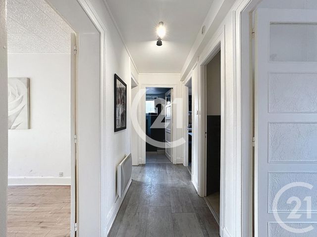 Appartement T3 à vendre - 3 pièces - 58,49 m2 - Belfort - 90 - FRANCHE-COMTE