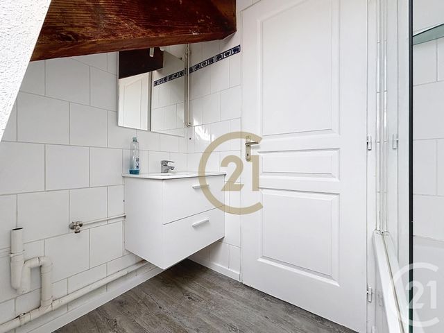 Appartement F3 à louer - 3 pièces - 60 m2 - Belfort - 90 - FRANCHE-COMTE
