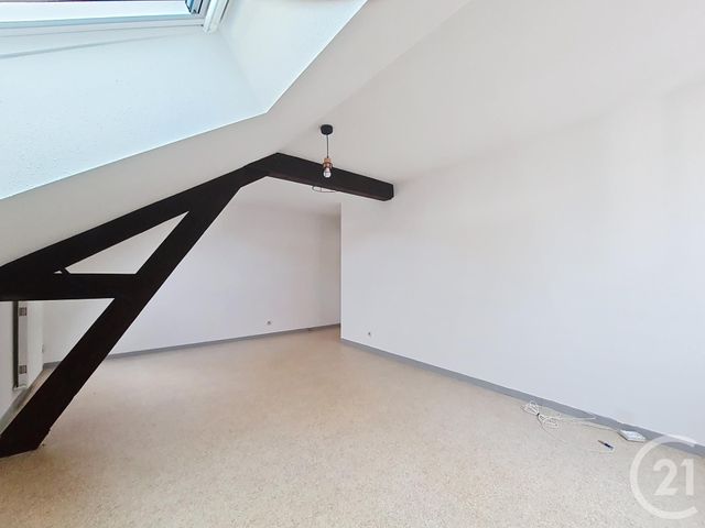 Appartement à louer - 2 pièces - 45 m2 - Belfort - 90 - FRANCHE-COMTE