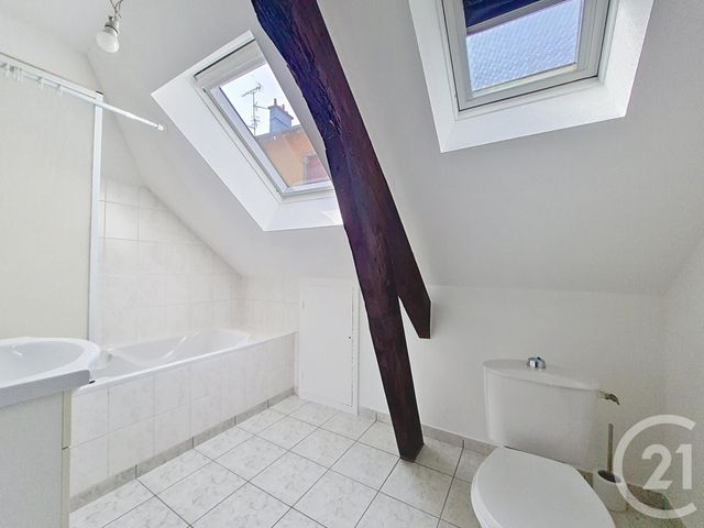 Appartement à louer - 2 pièces - 45 m2 - Belfort - 90 - FRANCHE-COMTE