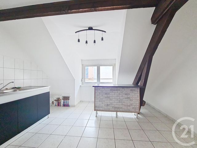 Appartement à louer - 2 pièces - 45 m2 - Belfort - 90 - FRANCHE-COMTE