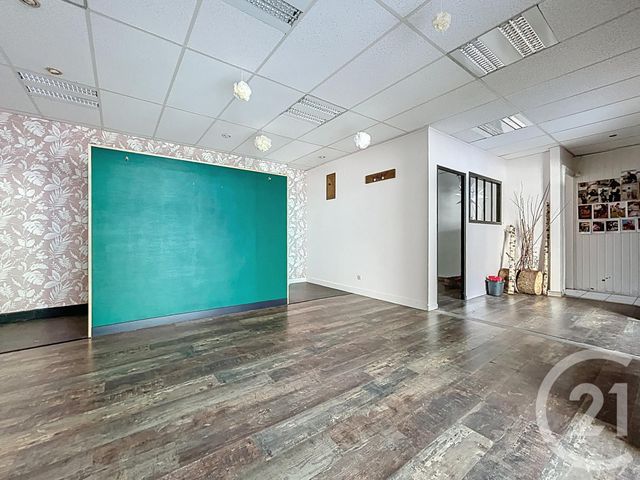 Appartement Local à louer - 3 pièces - 79,12 m2 - Belfort - 90 - FRANCHE-COMTE