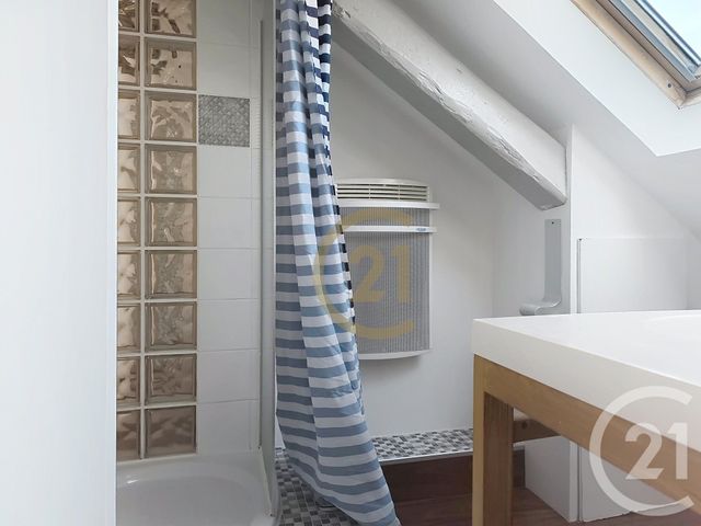 Appartement F1 à louer - 2 pièces - 24,46 m2 - Belfort - 90 - FRANCHE-COMTE