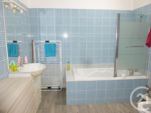 Appartement F3 &agrave; louer - 3 pi&egrave;ces - 73 m2 - Belfort - 90 - FRANCHE-COMTE