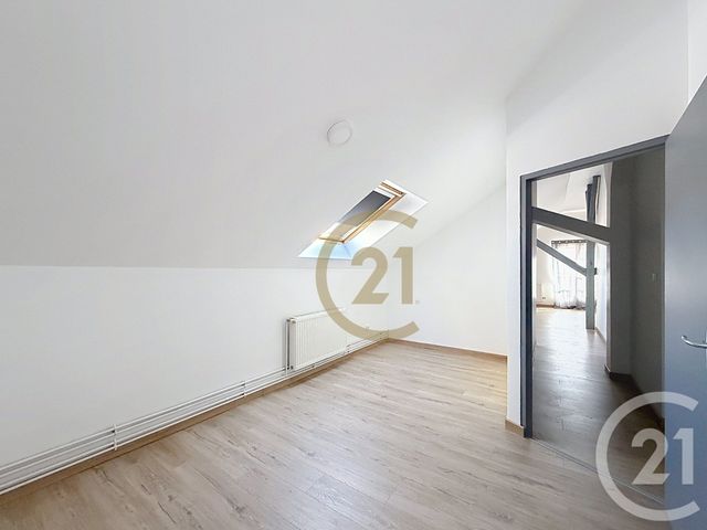 Appartement F3 &agrave; louer - 3 pi&egrave;ces - 73 m2 - Belfort - 90 - FRANCHE-COMTE