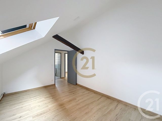 Appartement F3 &agrave; louer - 3 pi&egrave;ces - 73 m2 - Belfort - 90 - FRANCHE-COMTE
