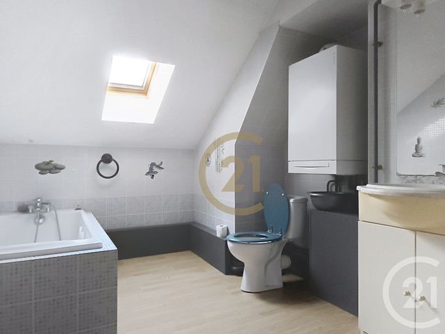 Appartement F3 à louer - 2 pièces - 50 m2 - Belfort - 90 - FRANCHE-COMTE