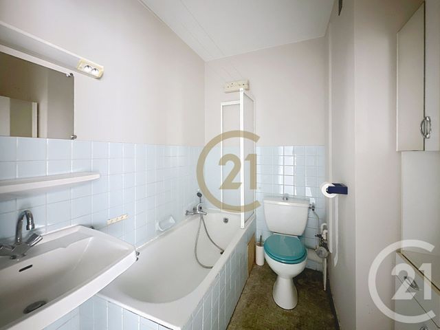 Appartement F1 à louer - 1 pièce - 30 m2 - Belfort - 90 - FRANCHE-COMTE