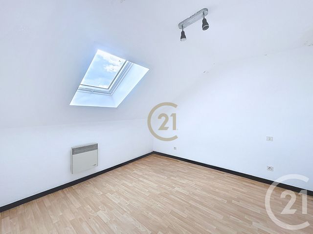 Appartement F3 à vendre - 3 pièces - 52 m2 - Beaucourt - 90 - FRANCHE-COMTE