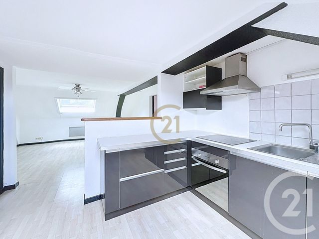 Appartement F3 à vendre - 3 pièces - 52 m2 - Beaucourt - 90 - FRANCHE-COMTE