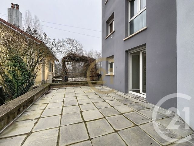 Appartement F5 &agrave; louer - 5 pi&egrave;ces - 95,75 m2 - Belfort - 90 - FRANCHE-COMTE