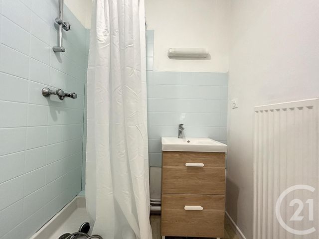 Appartement F5 à louer - 5 pièces - 95,75 m2 - Belfort - 90 - FRANCHE-COMTE