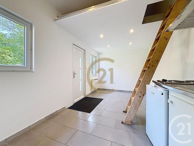 Appartement F1 à louer - 1 pièce - 17,20 m2 - Danjoutin - 90 - FRANCHE-COMTE