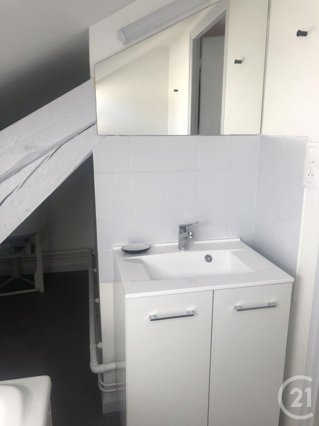 Appartement Studio à louer - 1 pièce - 25 m2 - Belfort - 90 - FRANCHE-COMTE