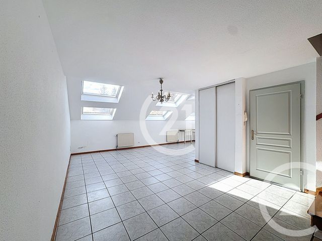 Appartement T5 à vendre - 5 pièces - 100 m2 - Cravanche - 90 - FRANCHE-COMTE
