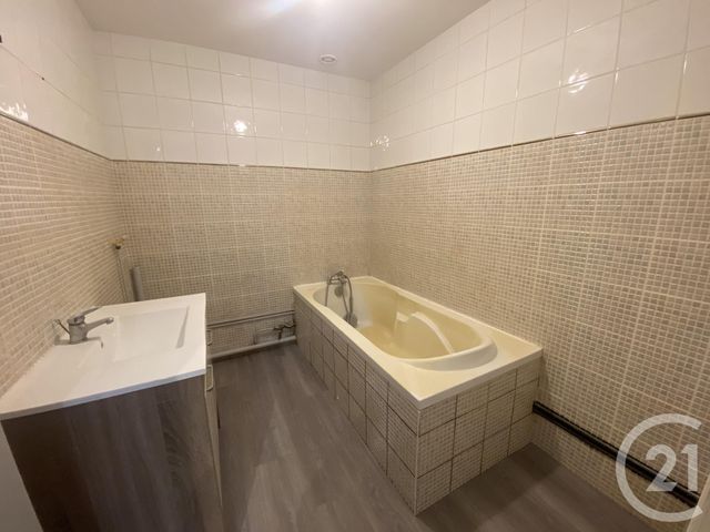 Appartement F3 à louer - 3 pièces - 76 m2 - Delle - 90 - FRANCHE-COMTE