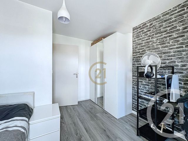 Appartement &agrave; vendre - 4 pi&egrave;ces - 74,45 m2 - Belfort - 90 - FRANCHE-COMTE