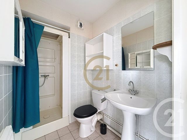 Appartement F2 &agrave; louer - 2 pi&egrave;ces - 33 m2 - Belfort - 90 - FRANCHE-COMTE