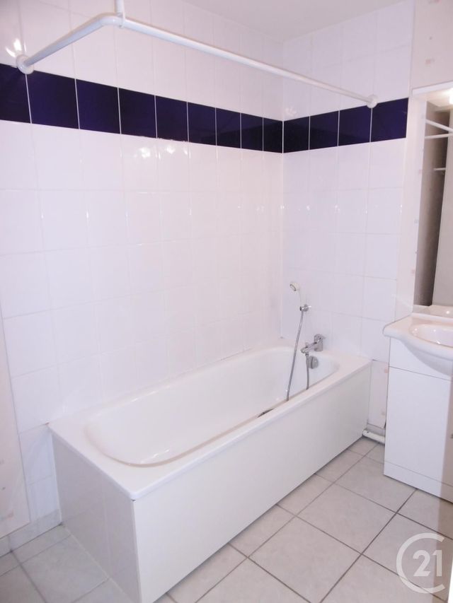 Appartement F2 à louer - 2 pièces - 44,40 m2 - Belfort - 90 - FRANCHE-COMTE