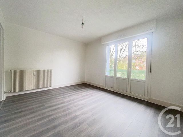 Appartement F3 &agrave; louer - 3 pi&egrave;ces - 58,51 m2 - Belfort - 90 - FRANCHE-COMTE