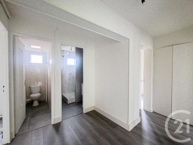 Appartement F3 &agrave; louer - 3 pi&egrave;ces - 58,51 m2 - Belfort - 90 - FRANCHE-COMTE