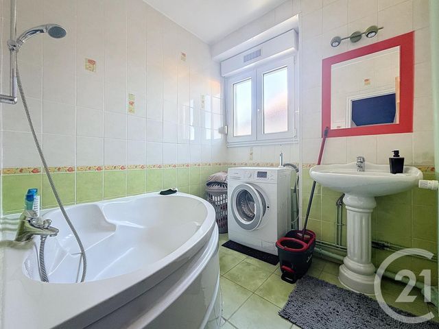 Appartement F5 à louer - 5 pièces - 92,92 m2 - Belfort - 90 - FRANCHE-COMTE