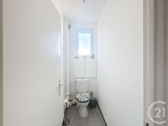 Appartement F5 à louer - 5 pièces - 92,92 m2 - Belfort - 90 - FRANCHE-COMTE