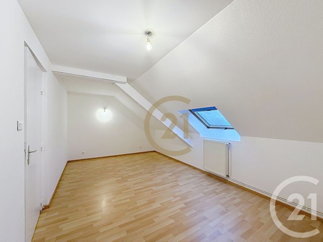Appartement Duplex &agrave; louer - 3 pi&egrave;ces - 68 m2 - Bavilliers - 90 - FRANCHE-COMTE