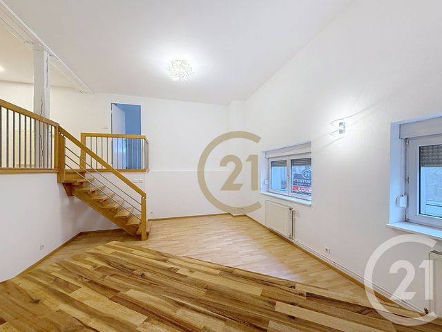 Appartement Duplex &agrave; louer - 3 pi&egrave;ces - 68 m2 - Bavilliers - 90 - FRANCHE-COMTE