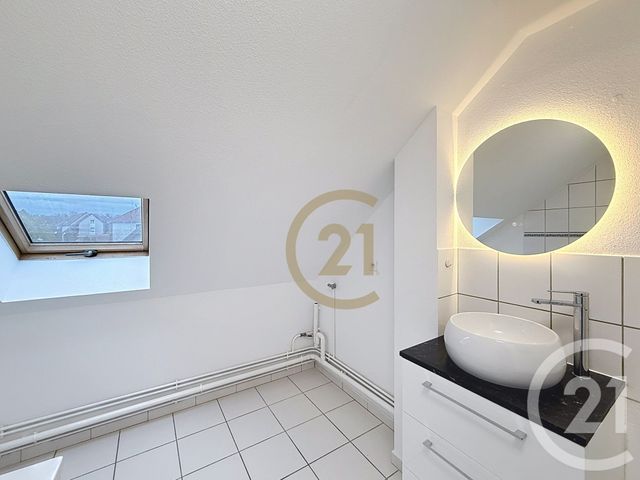 Appartement Duplex &agrave; louer - 3 pi&egrave;ces - 68 m2 - Bavilliers - 90 - FRANCHE-COMTE