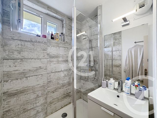 Appartement T4 à vendre - 4 pièces - 62,20 m2 - Belfort - 90 - FRANCHE-COMTE