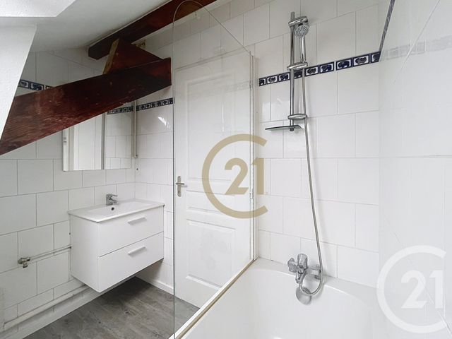 Appartement F3 &agrave; vendre - 3 pi&egrave;ces - 40 m2 - Belfort - 90 - FRANCHE-COMTE