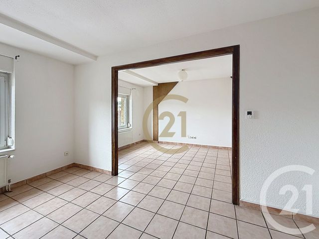 Appartement F5 &agrave; louer - 5 pi&egrave;ces - 73,95 m2 - Belfort - 90 - FRANCHE-COMTE