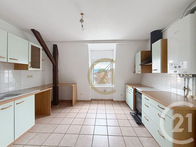 Appartement F5 &agrave; louer - 5 pi&egrave;ces - 73,95 m2 - Belfort - 90 - FRANCHE-COMTE