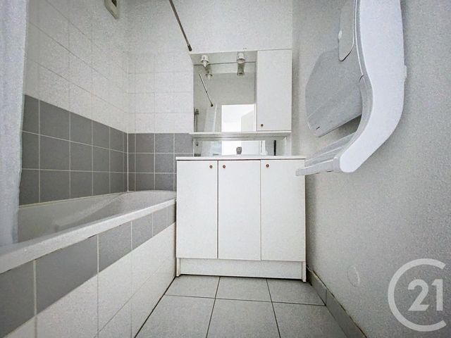 Appartement T2 à louer - 2 pièces - 41,52 m2 - Belfort - 90 - FRANCHE-COMTE