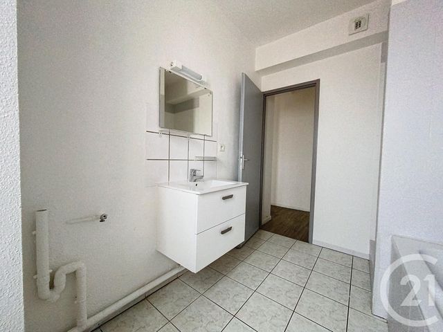 Appartement F3 &agrave; louer - 3 pi&egrave;ces - 56 m2 - Belfort - 90 - FRANCHE-COMTE