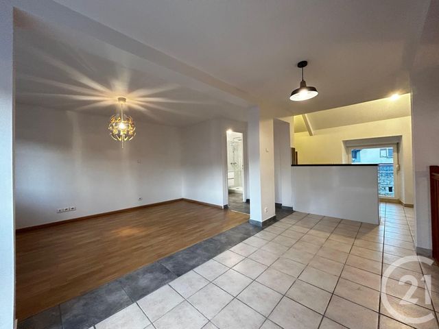 Appartement Duplex à louer - 2 pièces - 50 m2 - Bourogne - 90 - FRANCHE-COMTE