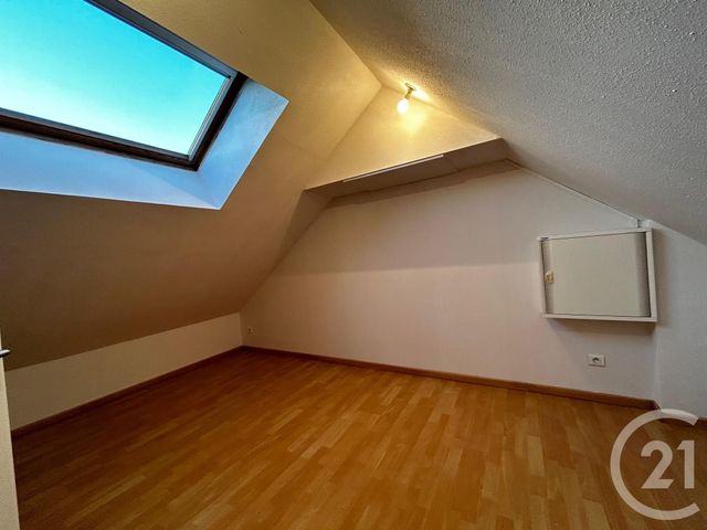 Appartement Duplex à louer - 2 pièces - 50 m2 - Bourogne - 90 - FRANCHE-COMTE